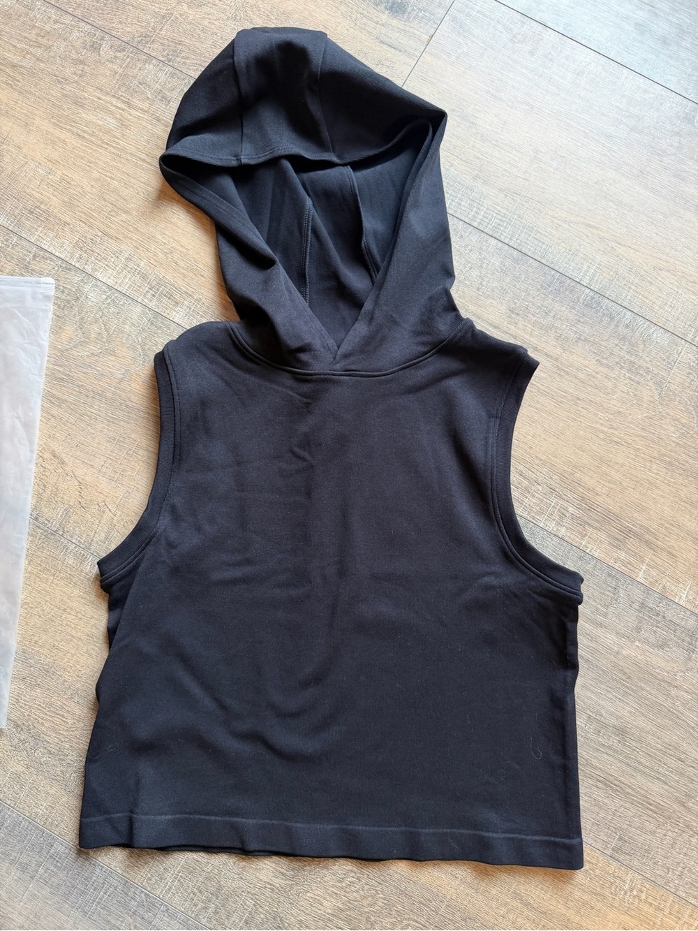 HALARA Black Sleeveless Hoodie Crop Tank